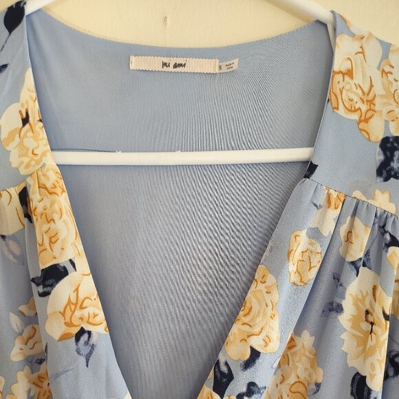 MI AMI Floral Wrap Dress Garden Flowy Feminine Ruffles Puff Sleeve Size Small - Picture 7 of 9
